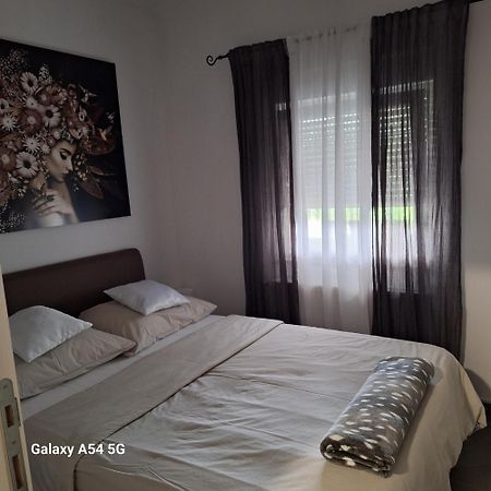 Studio Apartmani Louis I Lola Ζάγκρεμπ Εξωτερικό φωτογραφία