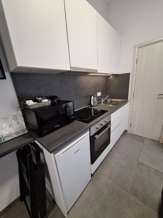 Studio Apartmani Louis I Lola Ζάγκρεμπ Εξωτερικό φωτογραφία