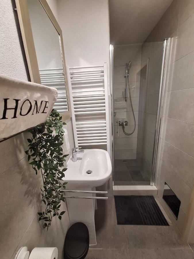 Studio Apartmani Louis I Lola Ζάγκρεμπ Εξωτερικό φωτογραφία