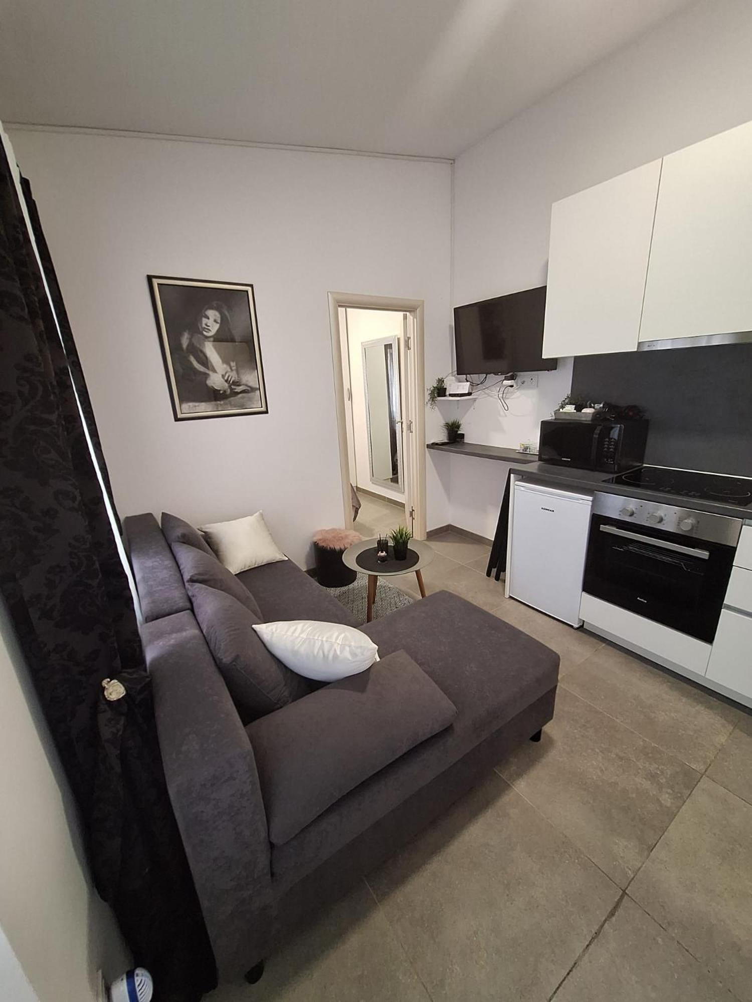 Studio Apartmani Louis I Lola Ζάγκρεμπ Εξωτερικό φωτογραφία