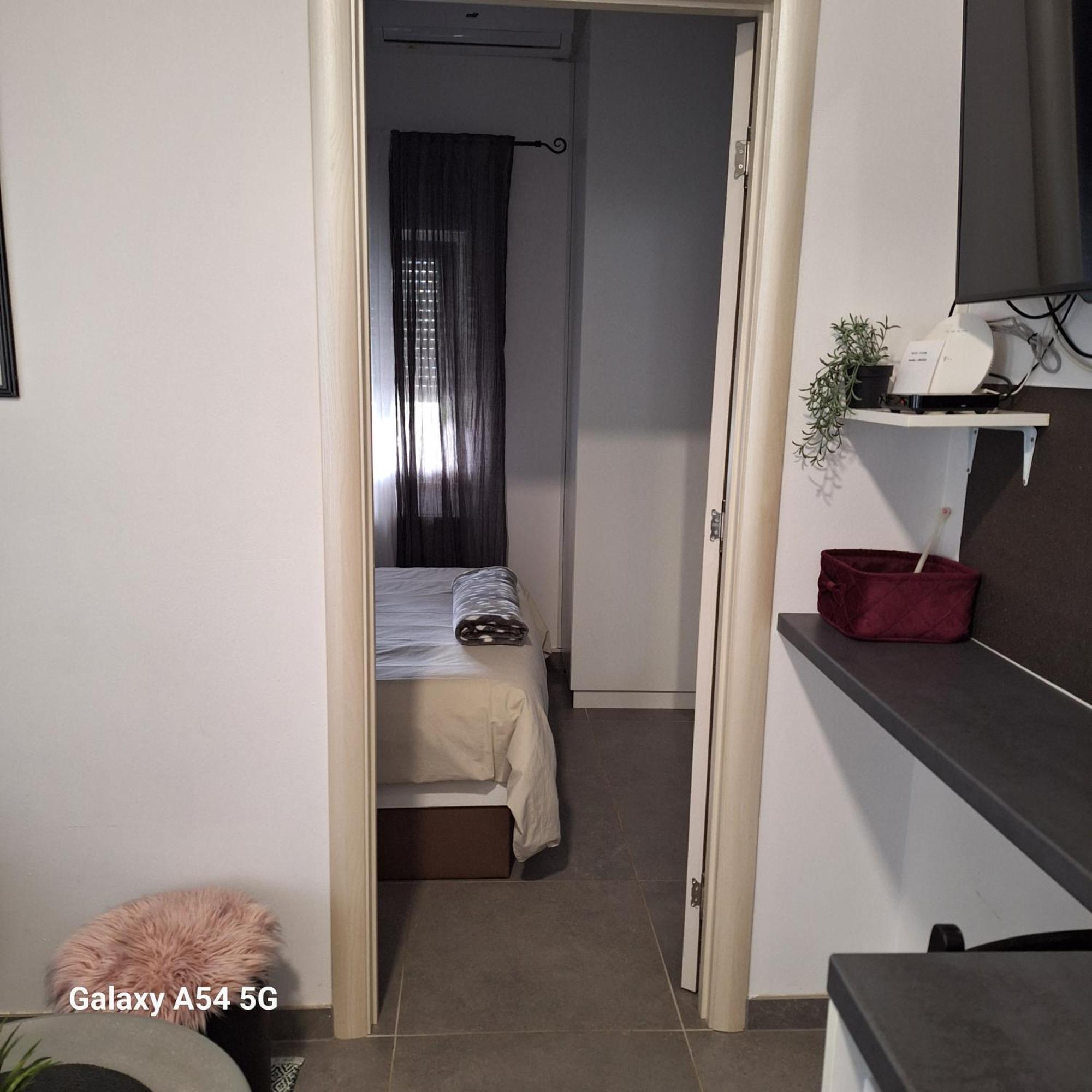 Studio Apartmani Louis I Lola Ζάγκρεμπ Εξωτερικό φωτογραφία
